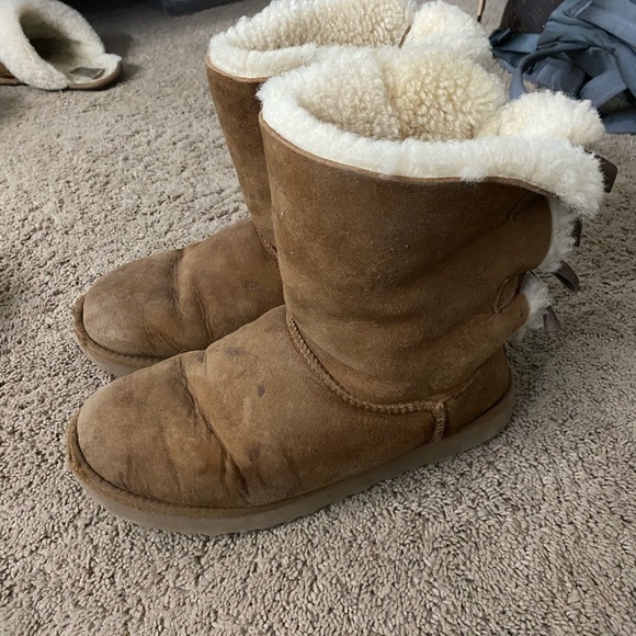 UGG Bailey Bow II Boots - Picture 4 of 5